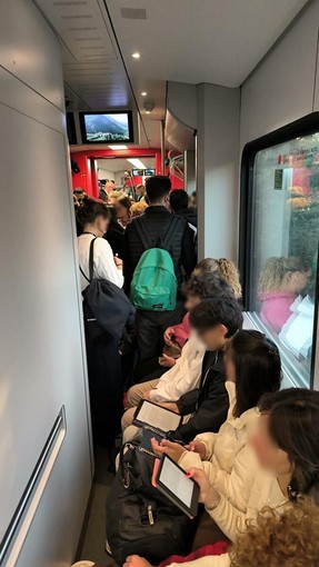 Una immagine del sovraffollamento sulla Torino-Ivrea