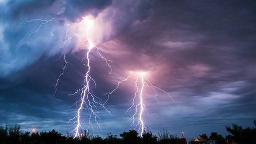 Meteo, il caldo ha le ore contate: in Piemonte è allerta gialla per i temporali forti