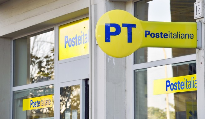 Poste Italiane, dal 2 maggio nel Torinese in pagamento le pensioni del mese