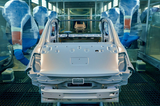 L'economia frena, ma con l'auto Torino dà lezioni di ottimismo al Piemonte. "Attenzione a competitività e tassi di interesse"
