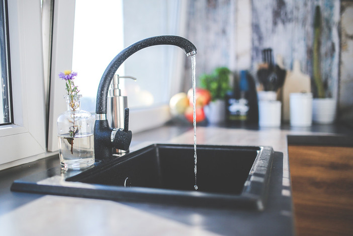Contaminazione dell'acqua nella scuola “Mazzucchelli” di Chivasso , parametri tornano normali