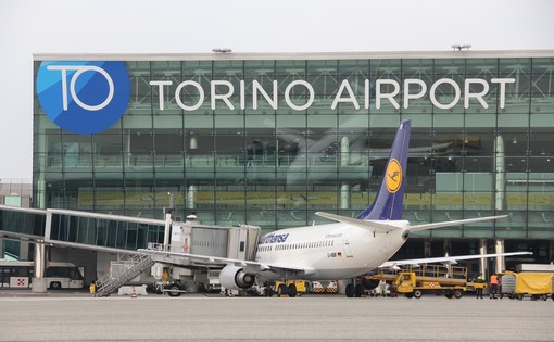 Torino 'aeroporto verde': azzerate le emissioni di Co2 nelle operazioni di assistenza a terra dei voli