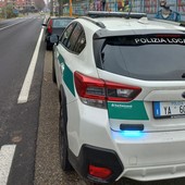 Usa il pass d'auto del parente defunto per parcheggiare al mercato: sanzionato a Chivasso Usa il pass d'auto del parente defunto per parcheggiare al mercato: sanzionato a Chivasso