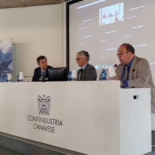 tavolo relatori Confindustria Canavese