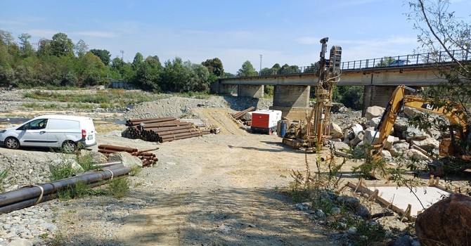Il cantiere del ponte di Villanova Canavese Il cantiere del ponte di Villanova Canavese
