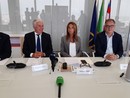 Il commissario straordinario Falco assieme ad alcuni membri della Giunta regionale