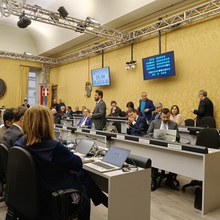 La Regione mette i soldi per l'ex Asa, ma passa la linea dei partiti