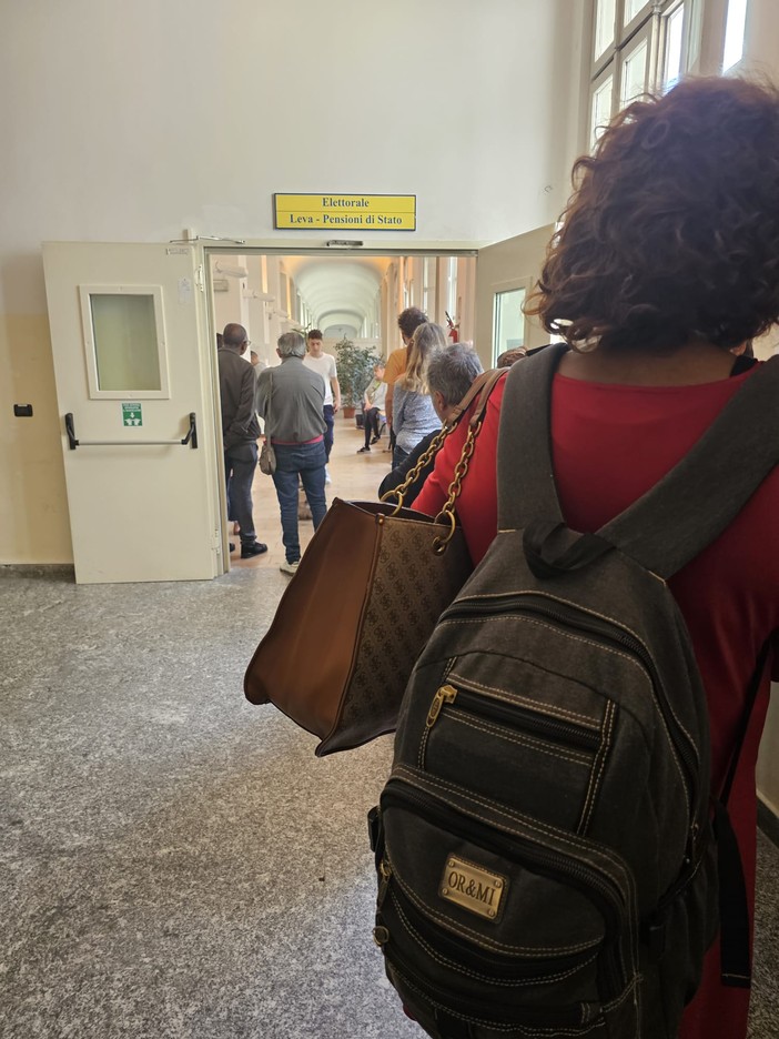 Elezioni Europee e Regionali. Informazioni utili, dati e tutto quello che c'è da sapere Elezioni Europee e Regionali. Informazioni utili, dati e tutto quello che c'è da sapere