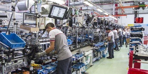 operaio al lavoro