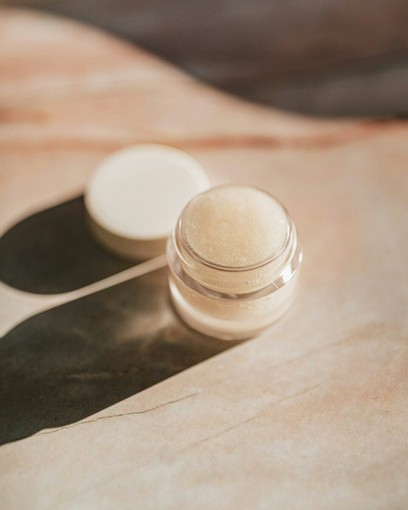 Prodotti con retinolo: benefici e come usarli nella skincare Prodotti con retinolo: benefici e come usarli nella skincare