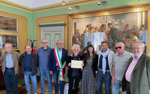 Chivasso conferisce a Mariano Deidda l’Attestato di Merito Artistico e Culturale