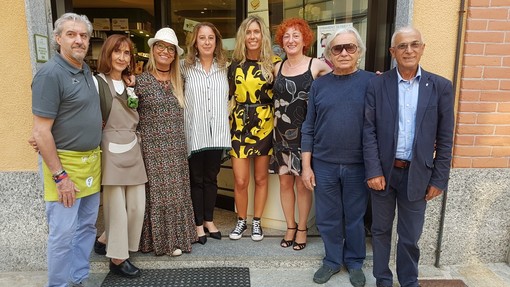 Inaugurata la personale di Barbara Merola al “Caffè Firenze” Inaugurata la personale di Barbara Merola al “Caffè Firenze”