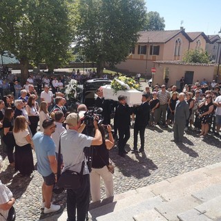 Commozione al funerale di Jacopo Peretti, vittima dell'esplosione di via Nizza