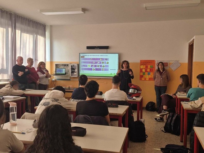 Incontri nelle scuole Incontri nelle scuole