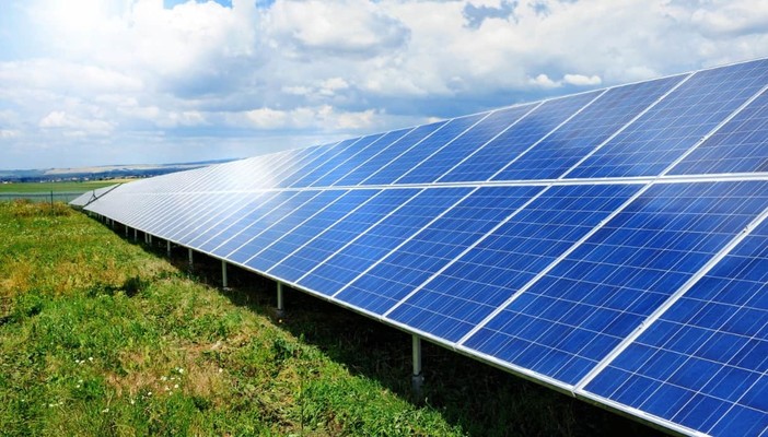Un nuovo parco fotovoltaico nel deposito carburanti di Volpiano
