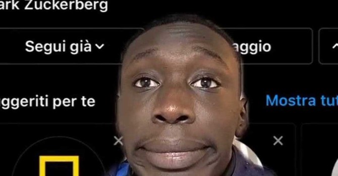 Una immagine del TikToker Khaby Lame