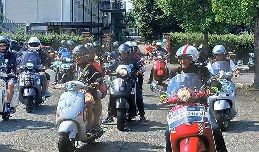 A Chivasso il raduno internazionale della Vespa corre con la solidarietà per la Faro Samco