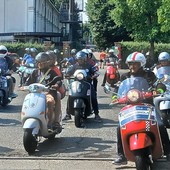 A Chivasso il raduno internazionale della Vespa corre con la solidarietà per la Faro Samco