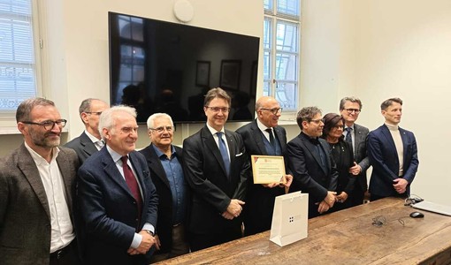 Il presidente Nicco ha accolto a Palazzo Lascaris i vertici della Società Canavesana Servizi Il presidente Nicco ha accolto a Palazzo Lascaris i vertici della Società Canavesana Servizi