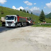 Lavori di pavimentazioni sulla SP 23 a Pragelato