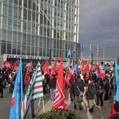 La voce di Konecta arriva ai piedi del grattacielo della Regione La voce di Konecta arriva ai piedi del grattacielo della Regione