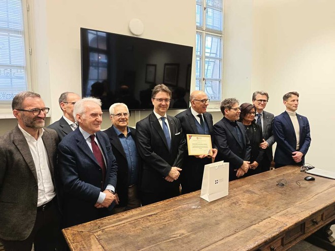 Il presidente Nicco ha accolto a Palazzo Lascaris i vertici della Società Canavesana Servizi Il presidente Nicco ha accolto a Palazzo Lascaris i vertici della Società Canavesana Servizi