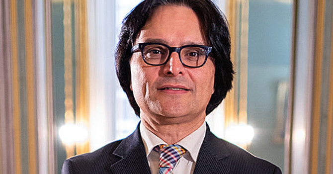 Il pianista Massimiliano Génot Il pianista Massimiliano Génot