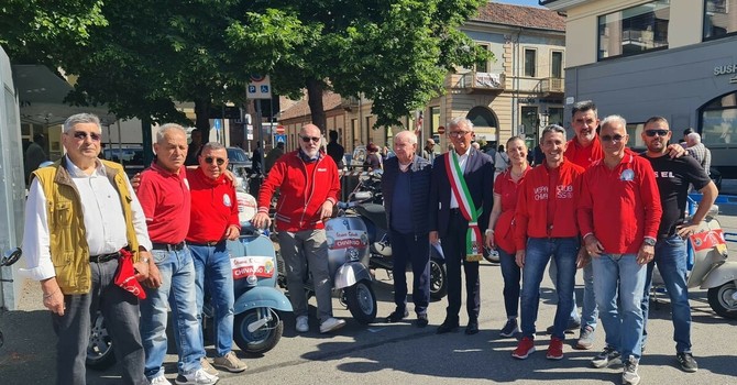 A Chivasso raduno internazionale di Vespa Club: tre giorni di eventi, visite e cultura
