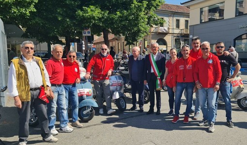 A Chivasso raduno internazionale di Vespa Club: tre giorni di eventi, visite e cultura