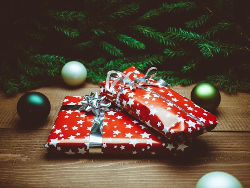 Ombre sul Natale, ma gli artigiani attaccano: "Prodotti locali, non arricchiamo Amazon" Ombre sul Natale, ma gli artigiani attaccano: "Prodotti locali, non arricchiamo Amazon"