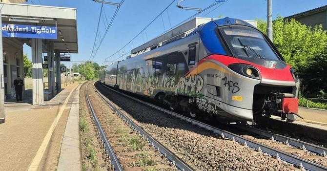 Modifiche ai treni sulla Chivasso-Alessandria: da lunedì bus da Chivasso a Casale