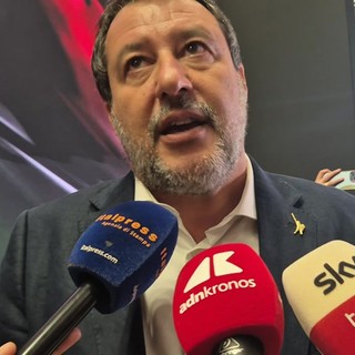 Manovra, Salvini: "Banche possono contribuire così come i big dell'energia"