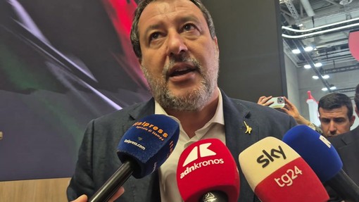 Manovra, Salvini: "Banche possono contribuire così come i big dell'energia"