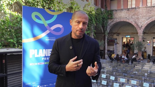Planetaria Festival, Stefano Accorsi: "Le città devono adeguarsi ai grandi cambiamenti nel mondo" Planetaria Festival, Stefano Accorsi: "Le città devono adeguarsi ai grandi cambiamenti nel mondo"