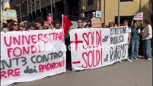 Cortei a Palermo, migliaia di lavoratori e studenti contro guerra e carovita