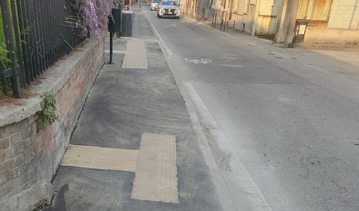 Chivasso: lavori di eliminazione delle barriere architettoniche in via Blatta Chivasso: lavori di eliminazione delle barriere architettoniche in via Blatta