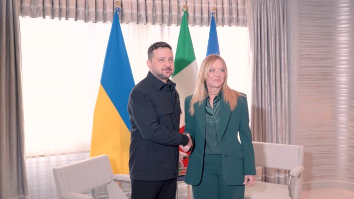 Meloni vede Zelensky, incontro al vertice Nato di Ankara
