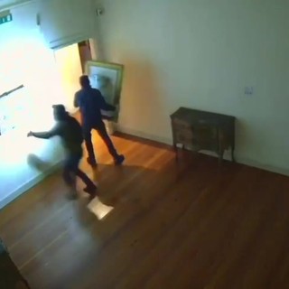 Quadri di Cezanne, Renoir e Matisse rubati a Parma, il video dei ladri in azione