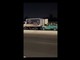 'Fast &amp; Furious' su un'autostrada egiziana, derubano un camion dal pick up in corsa