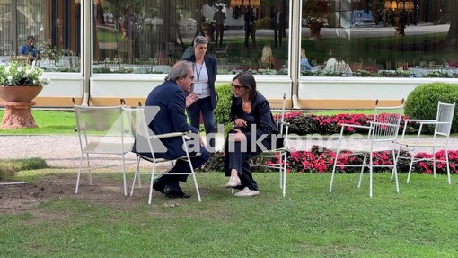 A Cernobbio prove di campo largo: Schlein e Bonelli 'a tu per tu' A Cernobbio prove di campo largo: Schlein e Bonelli 'a tu per tu'