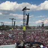 L'oceano di Ultimo, le 250mila persone in attesa del concerto L'oceano di Ultimo, le 250mila persone in attesa del concerto