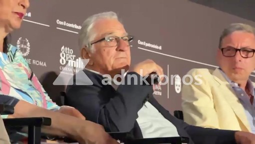 Roberto De Niro: "Sono orgoglioso di 'Novecento', Bertolucci era dalla parte della gente" Roberto De Niro: "Sono orgoglioso di 'Novecento', Bertolucci era dalla parte della gente"