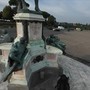 Bombola di gas sotto la copia del David a Firenze, il video delle operazioni degli artificieri Bombola di gas sotto la copia del David a Firenze, il video delle operazioni degli artificieri