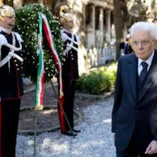 25 aprile, Mattarella: &quot;E' sempre tempo di resistenza&quot;. L'omaggio a Papa Francesco