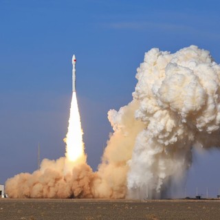 Cina lancia razzo Lijian-1 e invia in orbita 9 satelliti