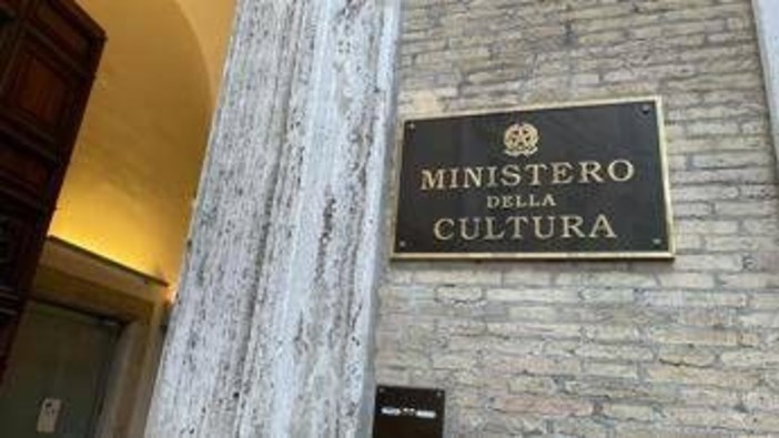 Ministero della Cultura, lascia il capo ufficio stampa Tatafiore: "Dimissioni immediate" Ministero della Cultura, lascia il capo ufficio stampa Tatafiore: "Dimissioni immediate"