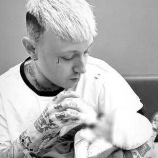 Lazza, il figlio Noah compie un anno: "Il nanetto che mi ha cambiato la vita" Lazza, il figlio Noah compie un anno: "Il nanetto che mi ha cambiato la vita"