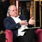 Roland Garros, Bertolucci 'boccia' l'outfit di Sinner: "L'anno scorso sembrava un benzinaio, ora..." Roland Garros, Bertolucci 'boccia' l'outfit di Sinner: "L'anno scorso sembrava un benzinaio, ora..."