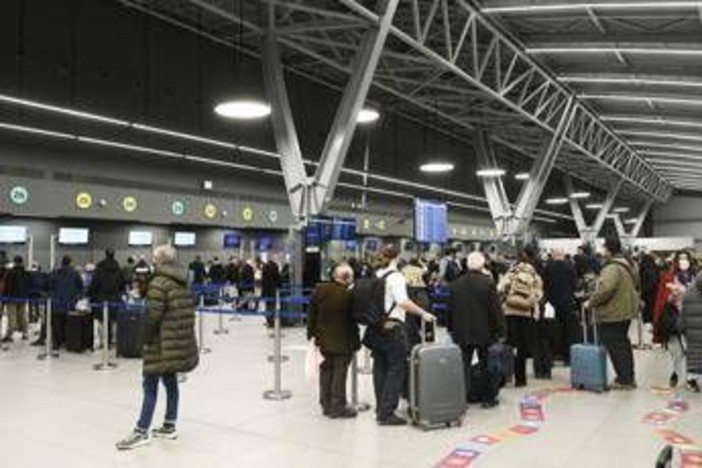 Voli cancellati in Egitto e nello Yemen, 680 turisti italiani bloccati