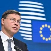Bollo auto, Dombrovskis: "C'è margine nella gestione dei fondi europei" Bollo auto, Dombrovskis: "C'è margine nella gestione dei fondi europei"